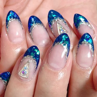 オーロラフレンチネイル💅 夜空みたいで綺麗です✨
.
#フレンチネイル#夜空ネイル
#七夕#七夕ネイル#オーロラネイル 
#ネイビーネイル #キラキラネイル
.
.
.

#onlynail千葉　#onlynail西船橋
#西船橋　#西船橋ネイルサロン
#プチプラネイル　#格安ネイル
#デザインネイル　#フィルイン
#フィルイン一層残し　#ベース残し
#ノンアセトンオフ #オールシーズン #梅雨 #七夕 #パーティー #ハンド #フレンチ #ビジュー #ホログラム #オーロラ #ミディアム #ネイビー #シルバー #ジェルネイル #お客様 #ONLY NAIL【西船橋南口】 #ネイルブック
