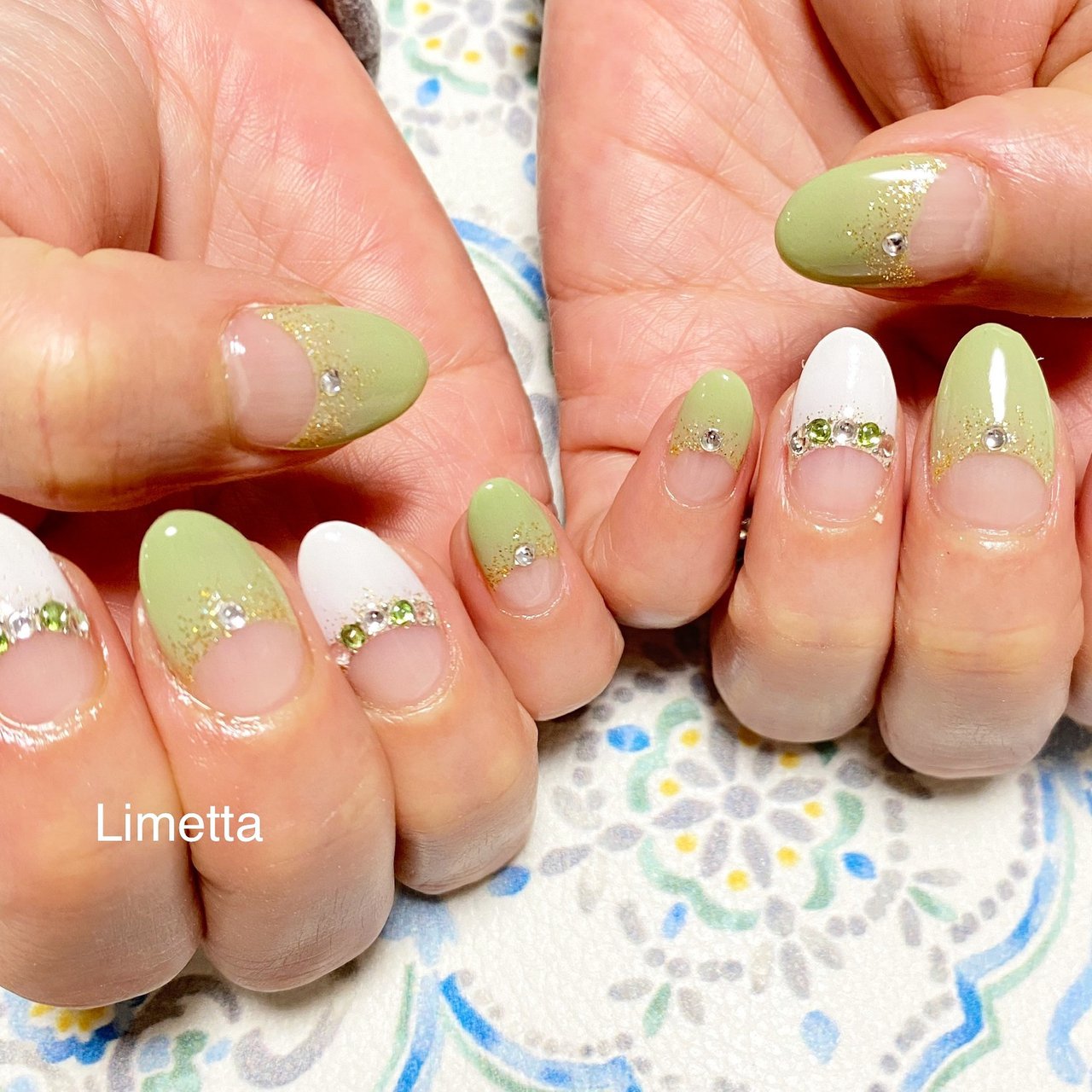 春 夏 ハンド フレンチ ビジュー Limetta0214のネイルデザイン No ネイルブック