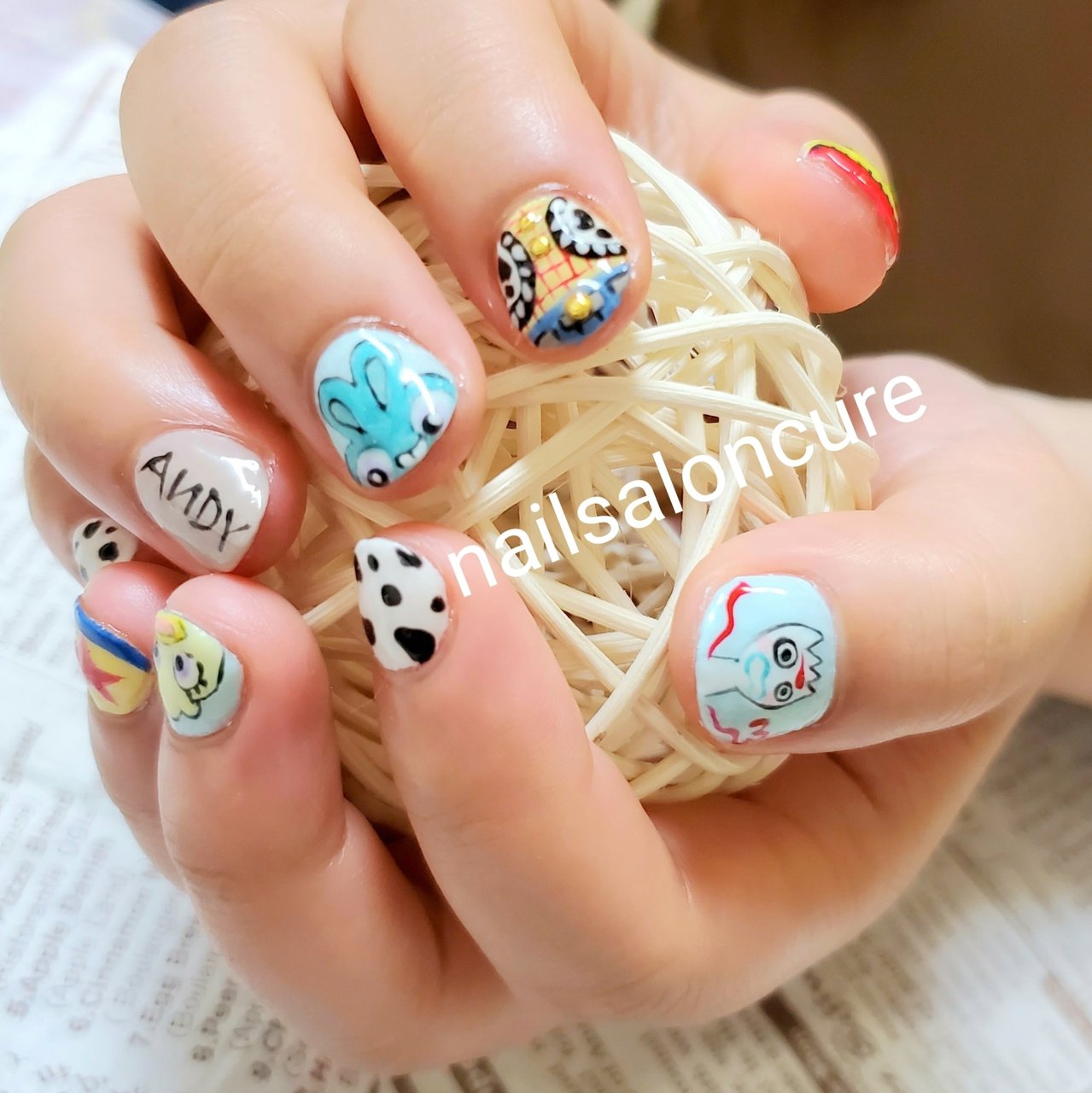 ハンド アニマル柄 キャラクター ショート ホワイト Nailsaloncureのネイルデザイン No ネイルブック