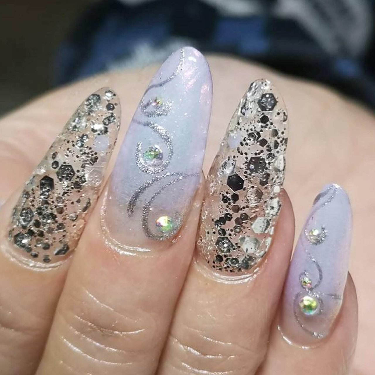 オールシーズン ハンド ホログラム ラメ ワンカラー Ecn Nailのネイルデザイン No ネイルブック