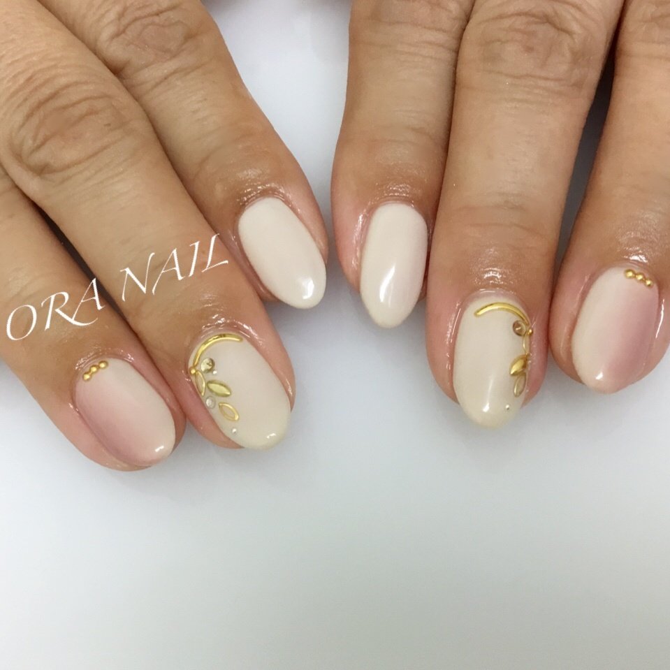 オールシーズン ハンド グラデーション ワンカラー ビジュー Ora Nail 旧soh Nail のネイルデザイン No ネイル ブック