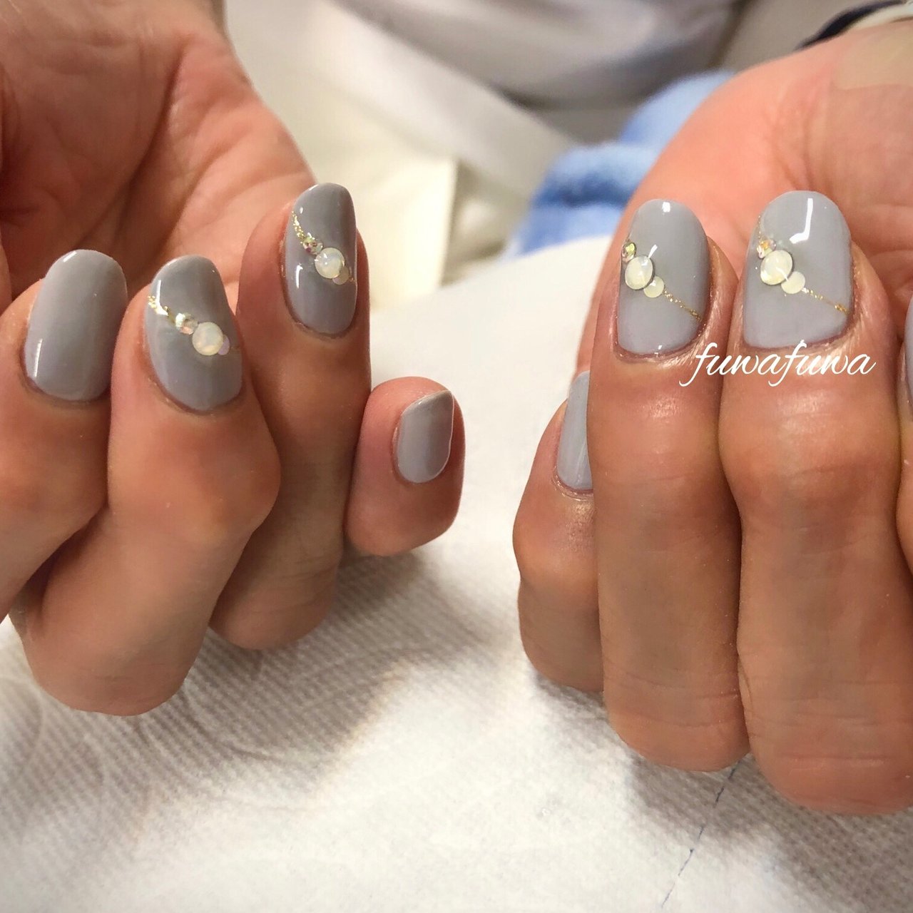 オールシーズン オフィス グレー シルバー ジェル Fuwafuwa Takakoのネイルデザイン No ネイルブック