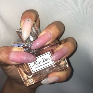 夏 ハンド ロング 水色 ブルー 𝓡𝓾𝓷𝓷𝔂𝓪 のネイルデザイン No ネイルブック