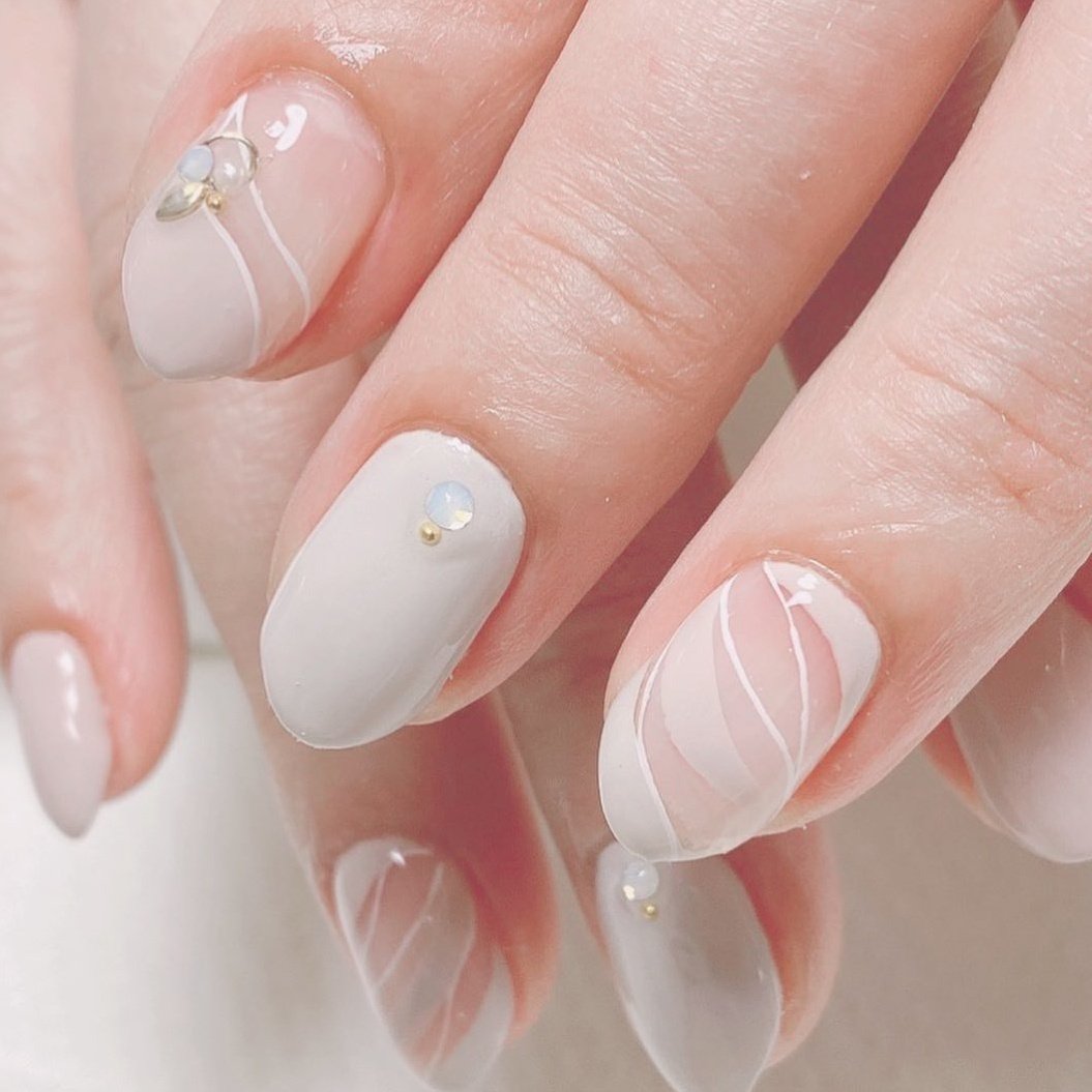 オールシーズン ハンド プッチ ミディアム ホワイト T Nailのネイルデザイン No ネイルブック