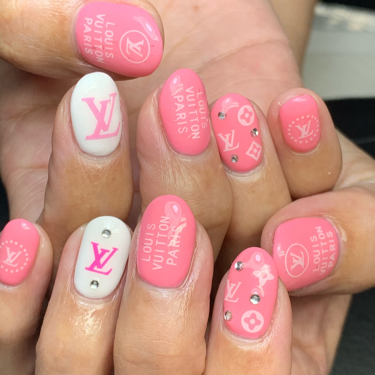 オールシーズン ハンド ショート ホワイト ピンク スタバのネイルデザイン No ネイルブック