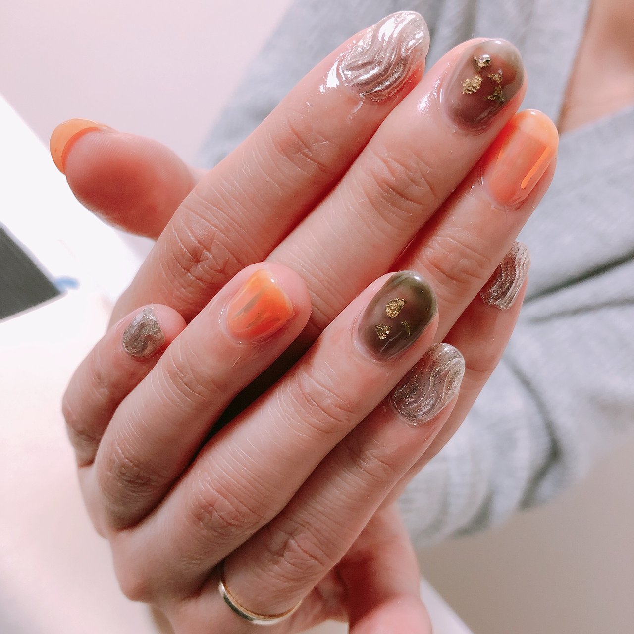 秋 ハンド シースルー オレンジ ブラック ゆきのネイルデザイン No ネイルブック