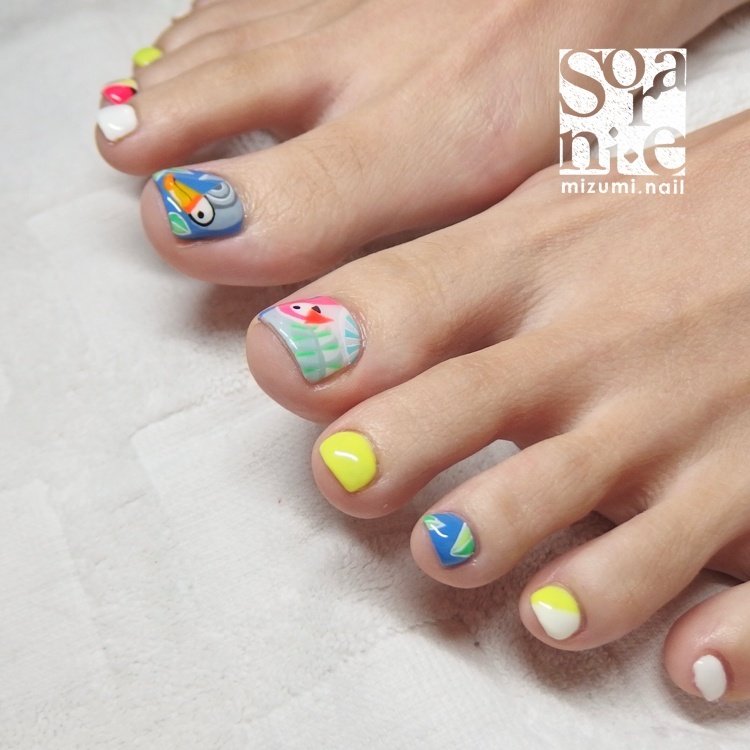 夏 オールシーズン フット ショート ネオンカラー Mizumi Sorani E のネイルデザイン No ネイルブック