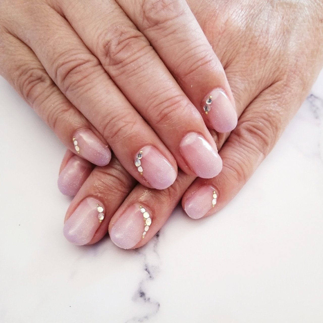 オールシーズン ハンド シンプル グラデーション ラメ Beautysalonk エステ ネイルのネイルデザイン No ネイル ブック