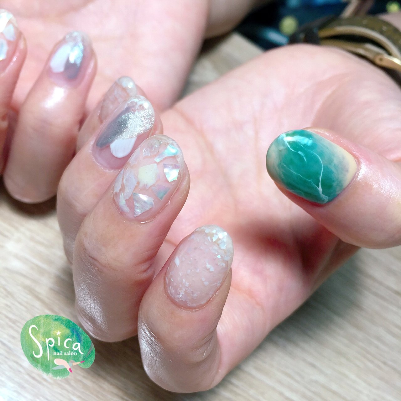 夏 ハンド シェル 大理石 ニュアンス Nailsalon Spicaのネイルデザイン No ネイルブック