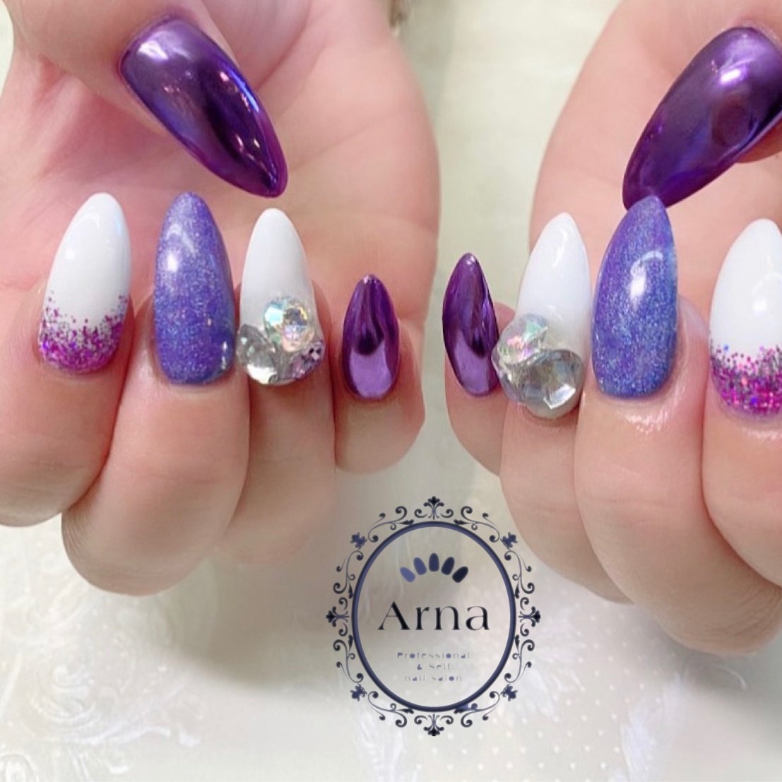 ハンド グラデーション ラメ ビジュー ユニコーン Nailsalon Arnaのネイルデザイン No ネイルブック