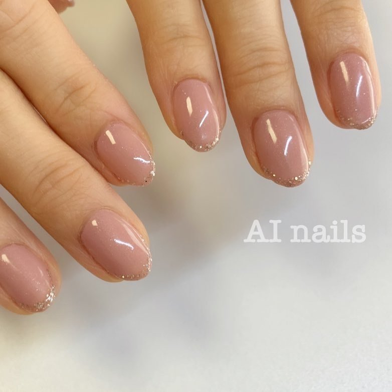 オールシーズン ハンド シンプル ラメ ミディアム 愛知県尾張旭市 旭前駅 Ai Nails アイネイルズのネイル デザイン No ネイルブック