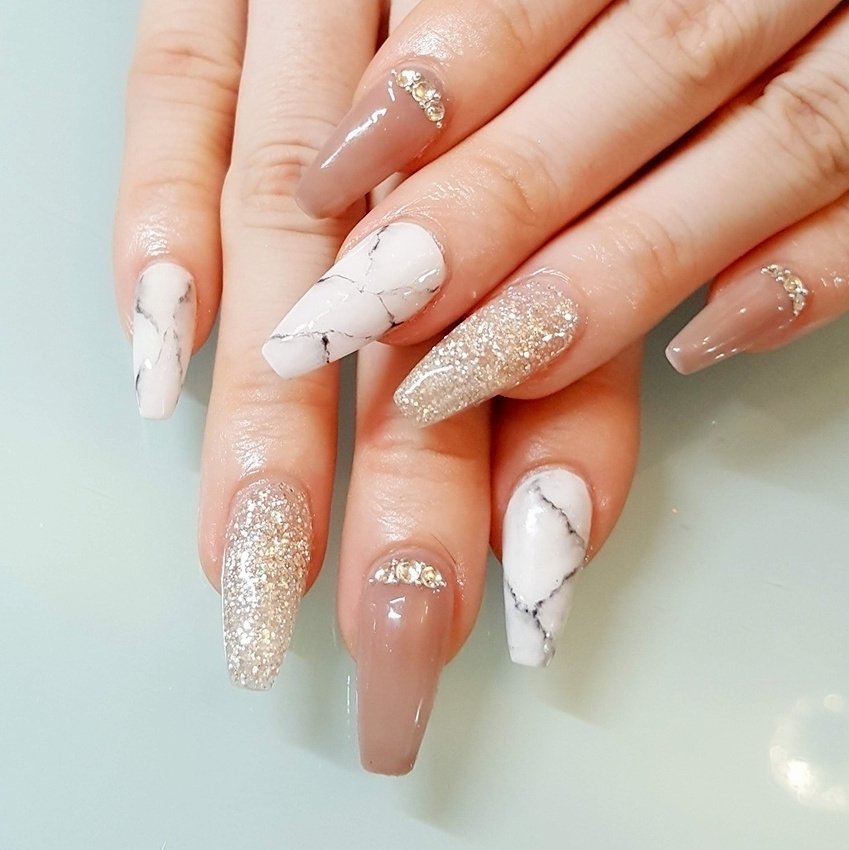 オールシーズン ハンド シンプル ラメ 大理石 Lilasnail Ayaのネイルデザイン No ネイルブック