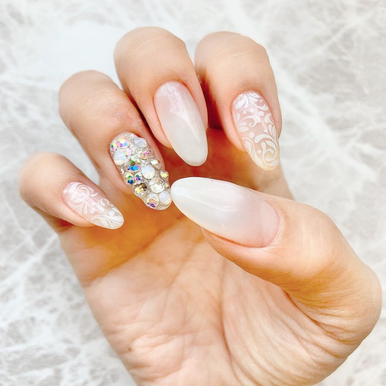 オールシーズン 成人式 ブライダル パーティー ホワイト Nailsalondecorのネイルデザイン No ネイルブック