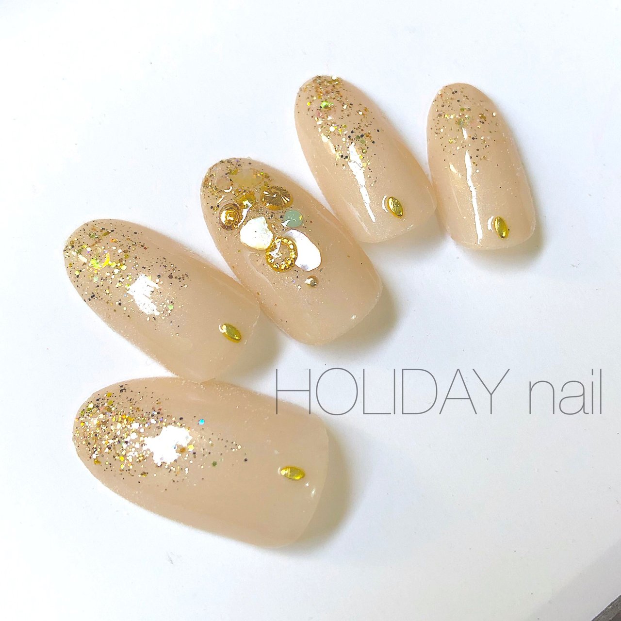 Holidaynailのネイルデザイン No ネイルブック