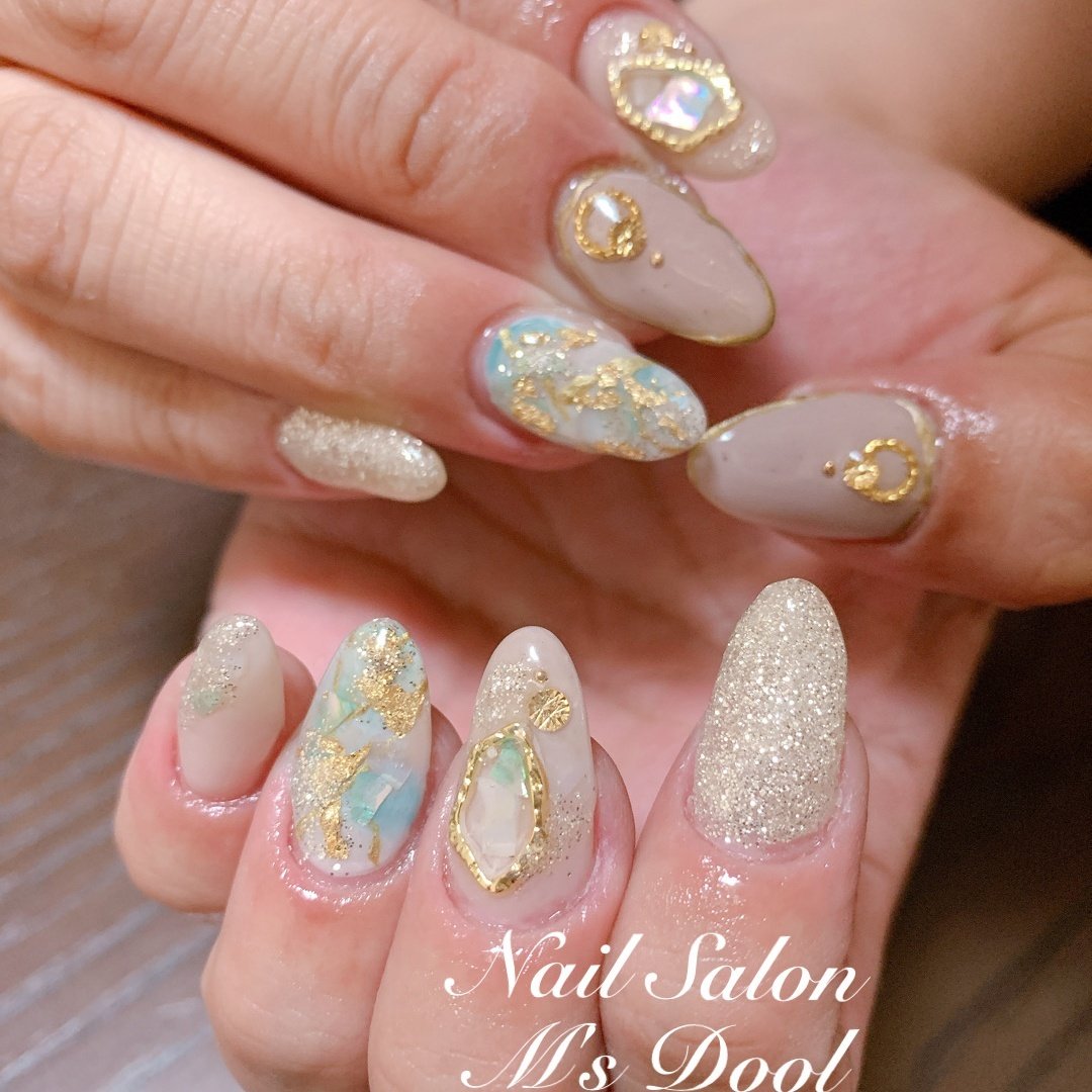 ハンド ベージュ 水色 グレージュ セルフネイル M S Doolのネイルデザイン No 537 ネイルブック