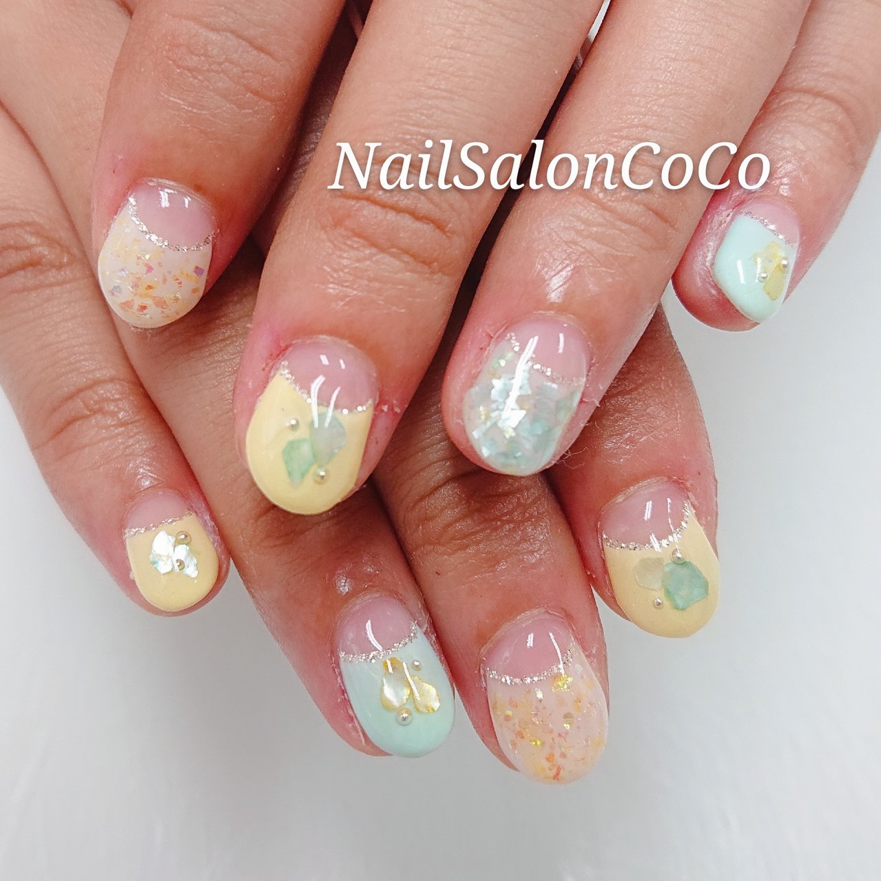 夏 海 ハンド フレンチ ホログラム Nailsaloncocoのネイルデザイン No ネイルブック