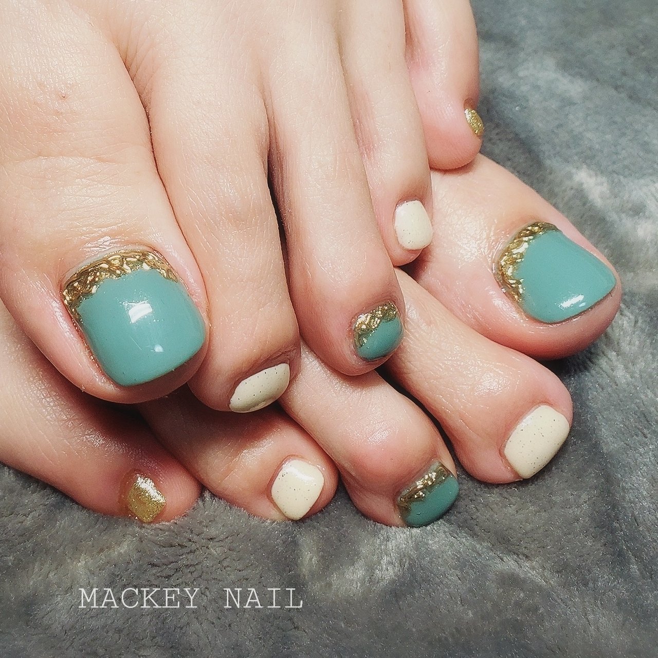 夏 フット ラメ チェーン ミラー Mackey Nailのネイルデザイン No ネイルブック