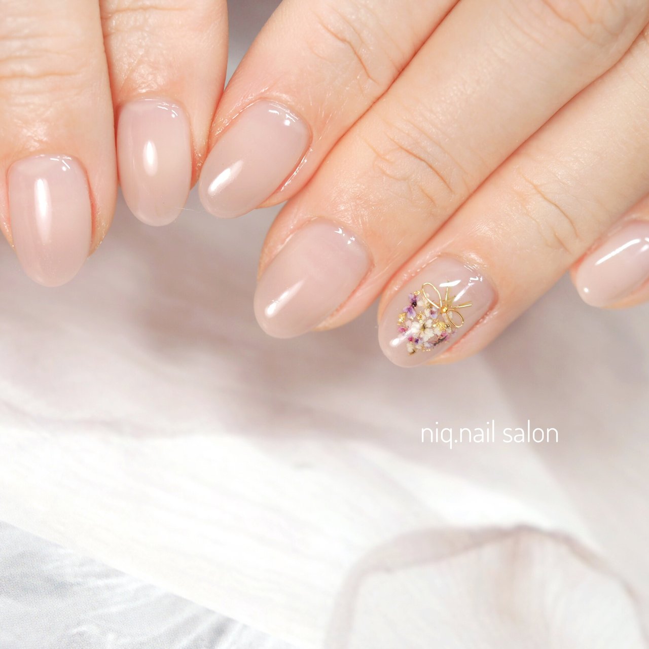 夏 オールシーズン オフィス 女子会 ハンド Niq Nail Salonのネイルデザイン No ネイルブック