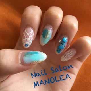 #夏ネイル#リゾート#天然石#ターコイズ #アートし放題#塗りかけ#ブルー#レース #夏 #海 #リゾート #女子会 #ハンド #ラメ #ボヘミアン #シースルー #タイダイ #大理石 #ターコイズ #水色 #ブルー #ジェルネイル #Nail Salon Manolea #ネイルブック