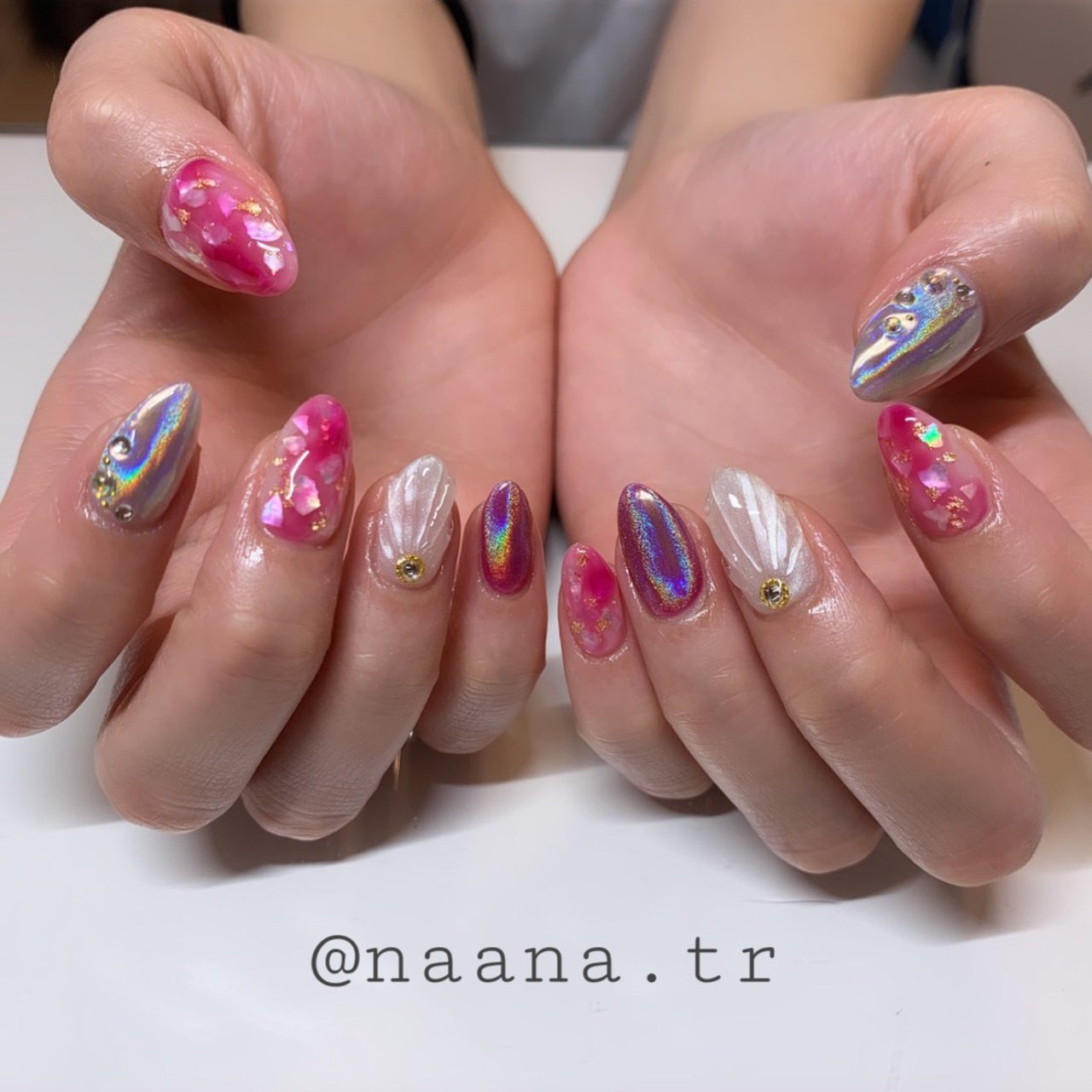 夏 海 リゾート ハンド ビジュー Nana Tttのネイルデザイン No ネイルブック