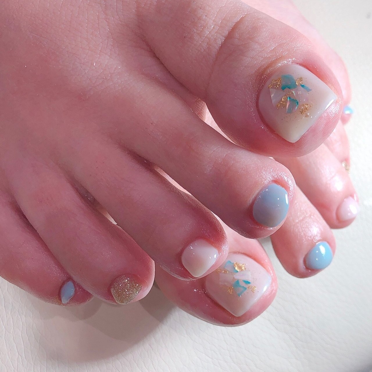 夏 フット ラメ ワンカラー シェル Rie Takadaのネイルデザイン No ネイルブック