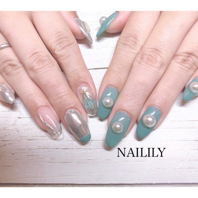 NAILILY【ネイリリー】｜伊丹(阪急)のネイルサロン｜ネイルブック