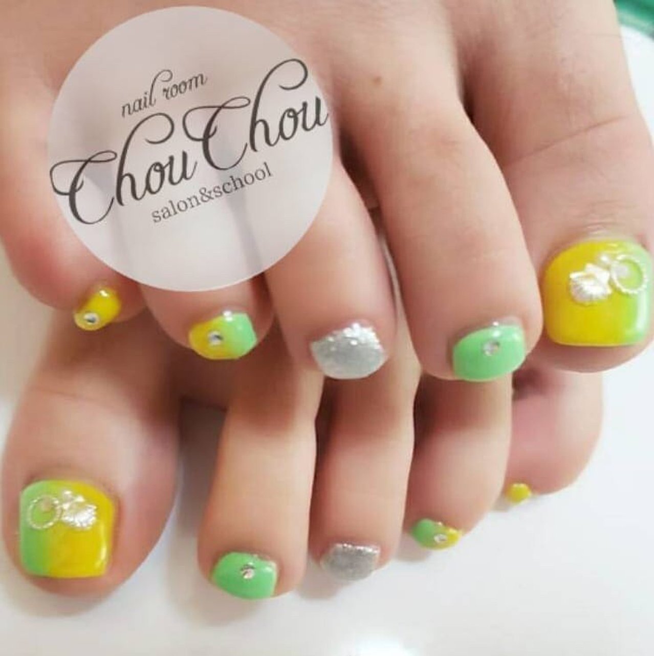 夏 海 リゾート フット シンプル Nailroomchouchouのネイルデザイン No ネイルブック