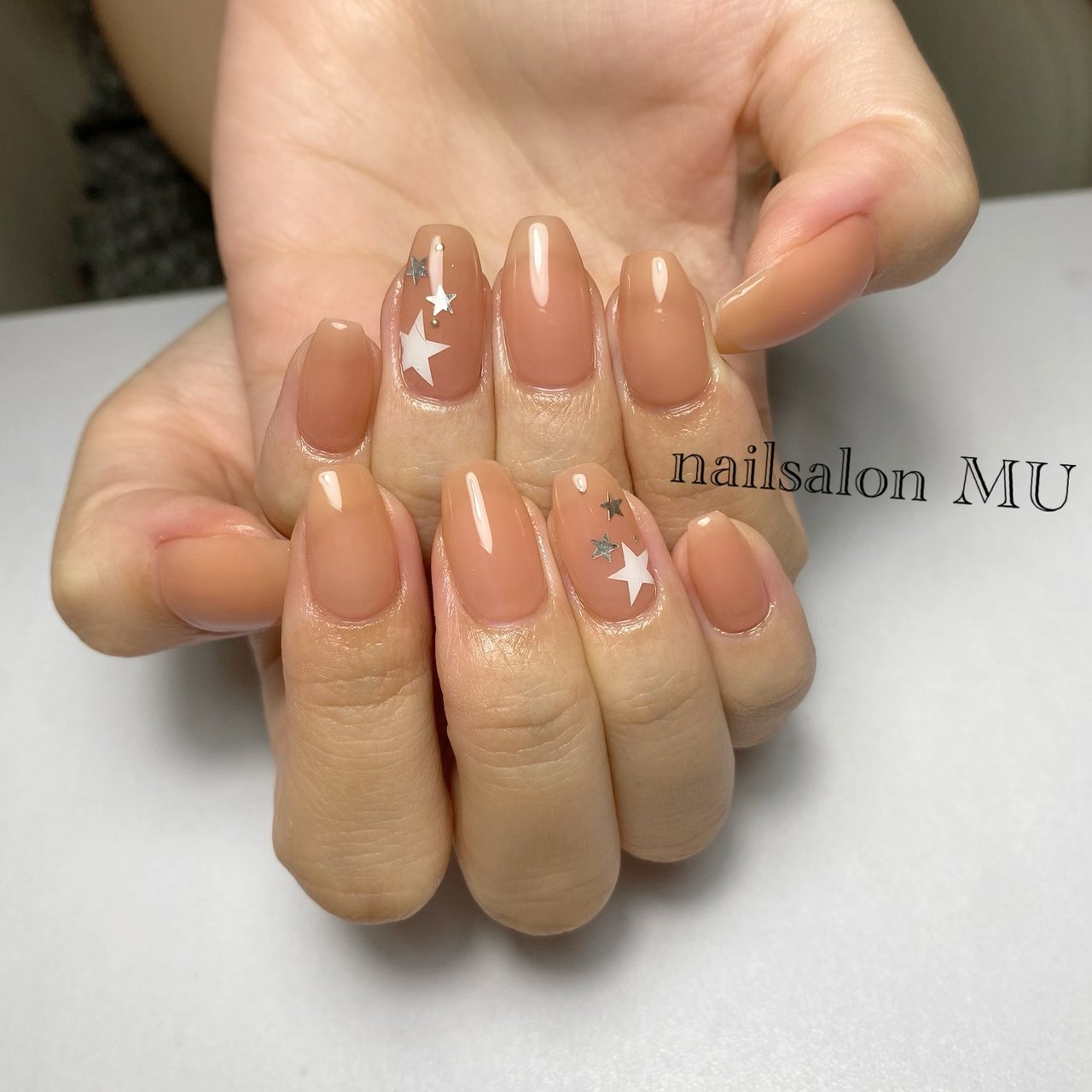 シンプル ホログラム ワンカラー シースルー 星 Nailsalon Mu ミウ のネイルデザイン No ネイルブック