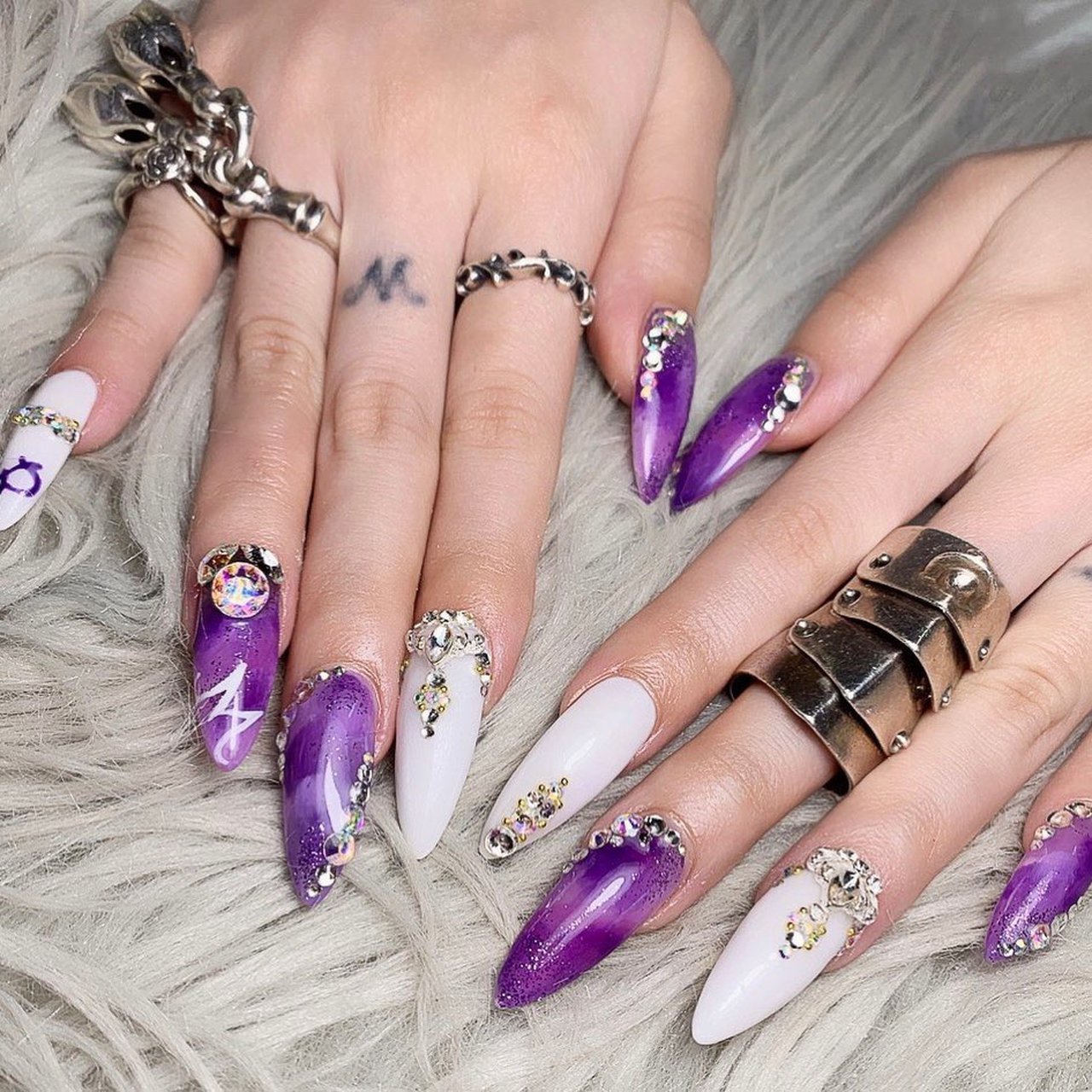 夏/ロング/ホワイト/ピンク/パープル - Pachiraのネイルデザイン[No