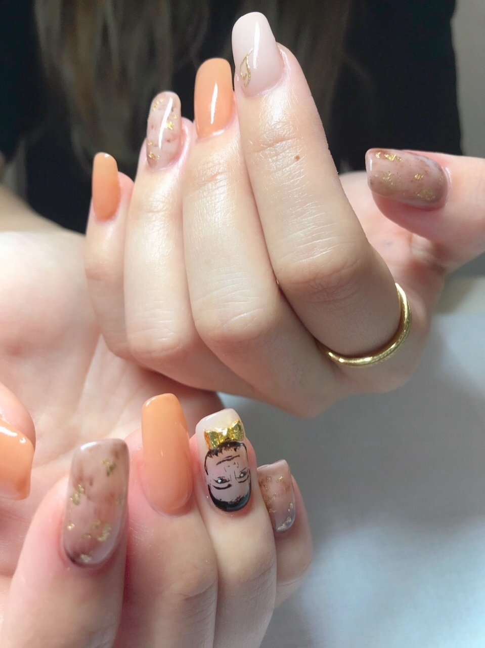 夏 オールシーズン デート 女子会 イニシャル Nailroom Me Herのネイルデザイン No ネイルブック