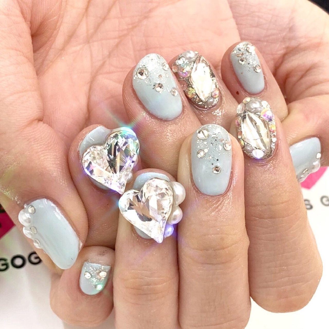 夏 ワンカラー ビジュー ハート ミディアム Nailsgogo Shibuya Nailsalonのネイルデザイン No ネイル ブック
