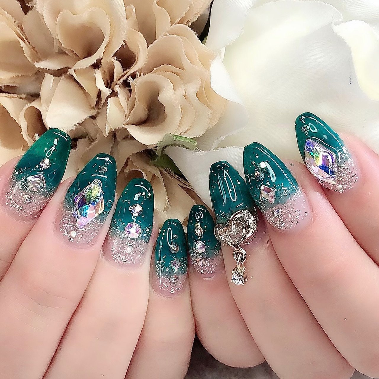 夏 オールシーズン 海 リゾート ハンド Happily のネイルデザイン No ネイルブック