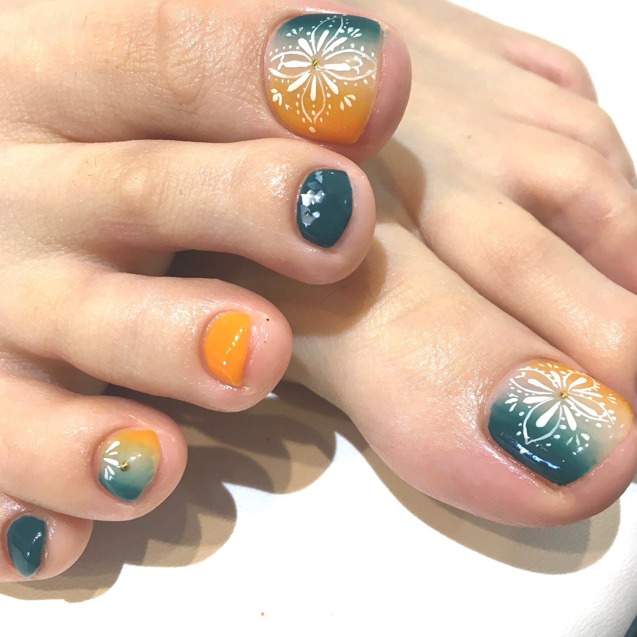 フット ホワイト オレンジ ターコイズ ジェル Comme Soi 愛のネイルデザイン No ネイルブック