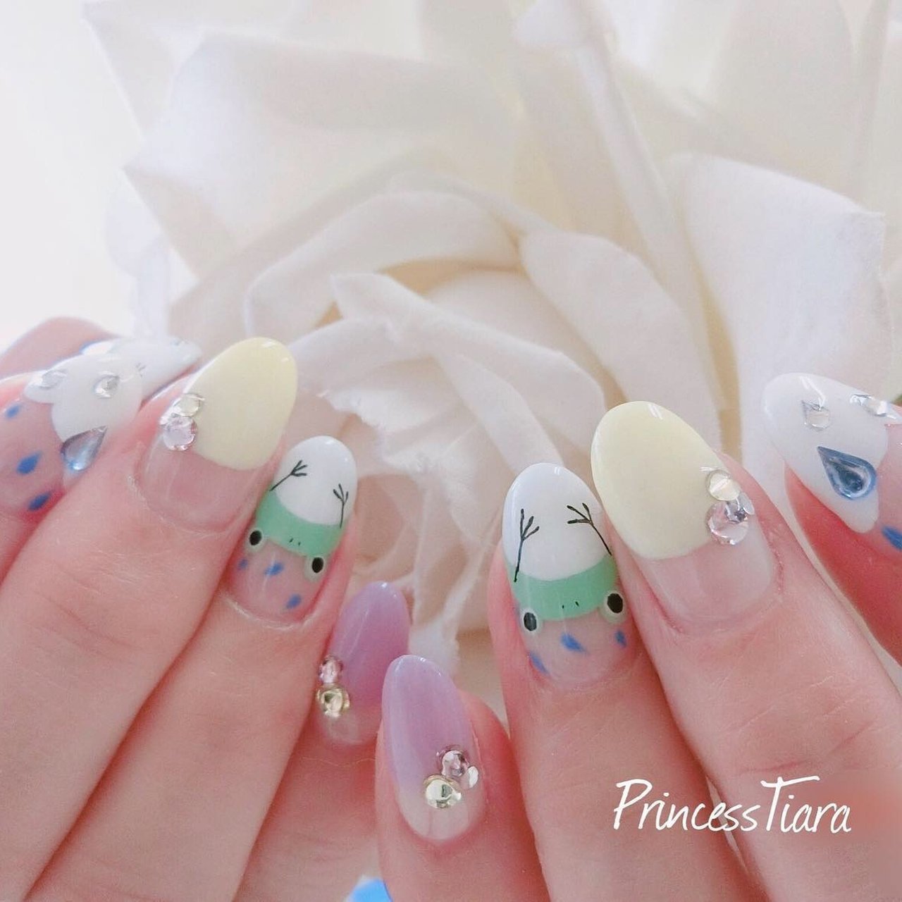 夏 梅雨 ハンド フレンチ 変形フレンチ Princesstiara のネイルデザイン No ネイルブック