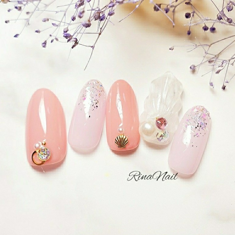 夏 ハンド シンプル シェル 人魚の鱗 上之段 莉奈のネイルデザイン No ネイルブック