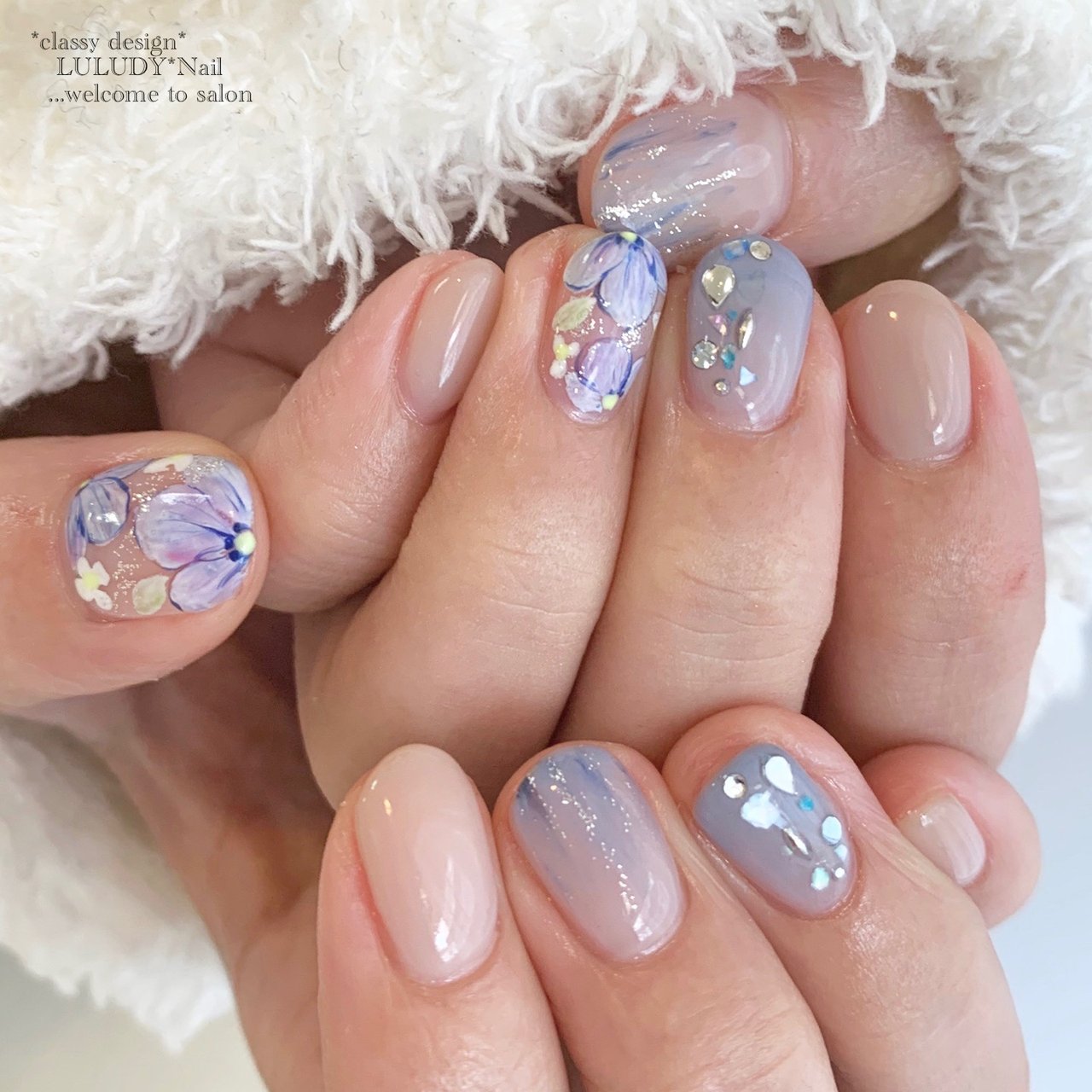 夏 梅雨 フラワー 水滴 ベージュ Luludynailのネイルデザイン No ネイルブック