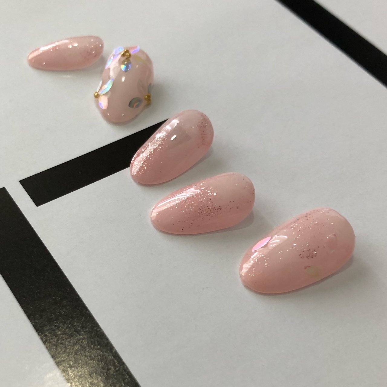 シンプル ラメ ピンク ジェル ネイルチップ Natsuのネイルデザイン No ネイルブック