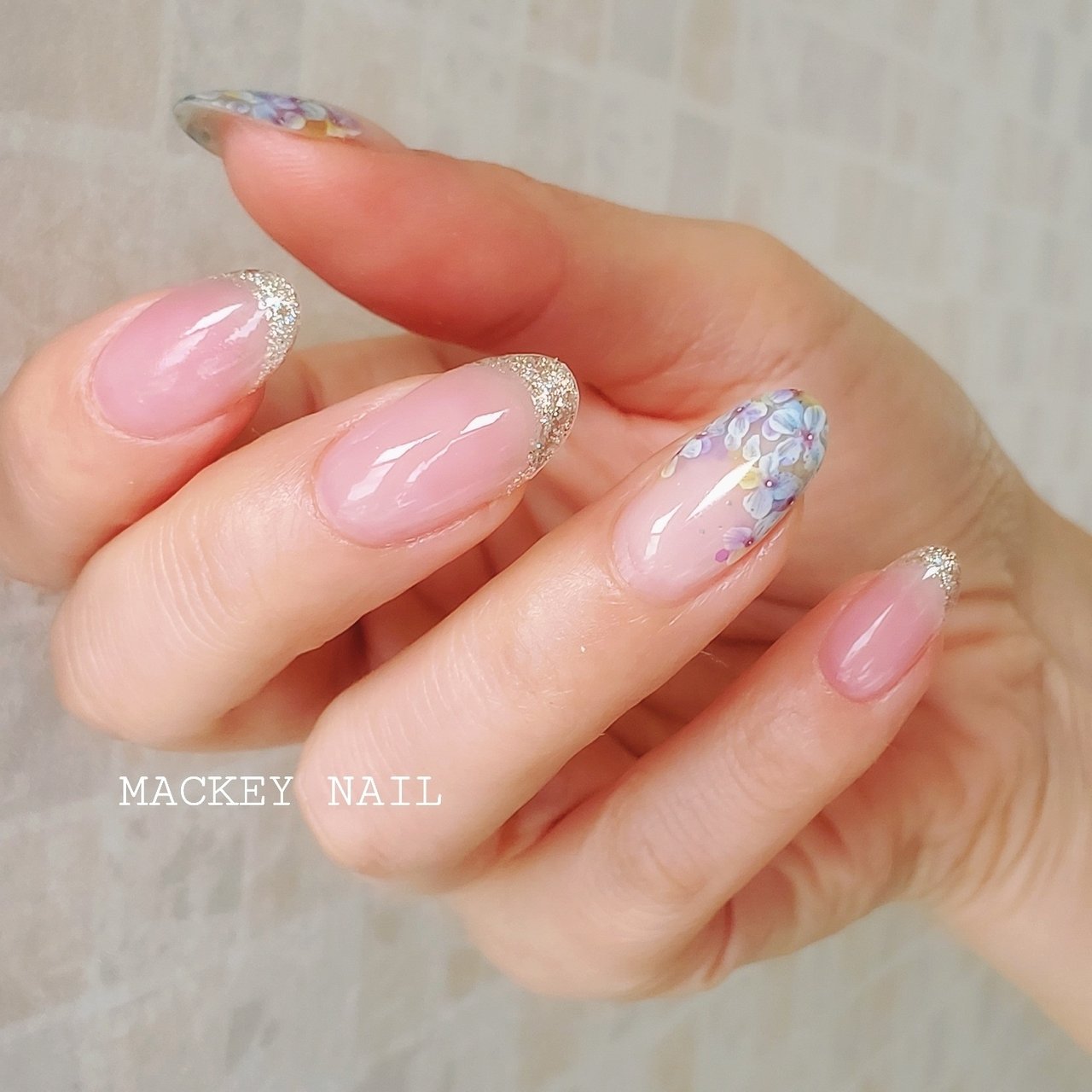 夏 梅雨 デート ハンド フレンチ Mackey Nailのネイルデザイン No ネイルブック