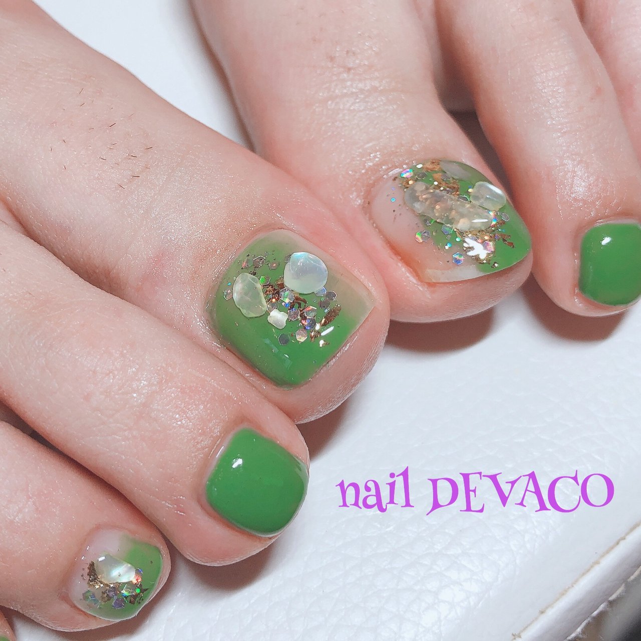 夏 フット グラデーション ワンカラー シェル 999naildevacoのネイルデザイン No ネイルブック