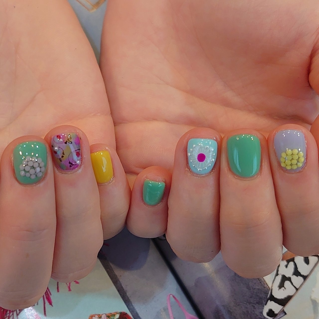 春 夏 ハンド ワンカラー ドット Shokonishioのネイルデザイン No ネイルブック