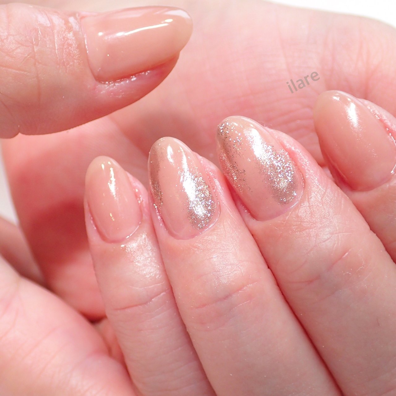 オールシーズン シンプル ニュアンス ミラー ベージュ Nail Ilareのネイルデザイン No ネイルブック