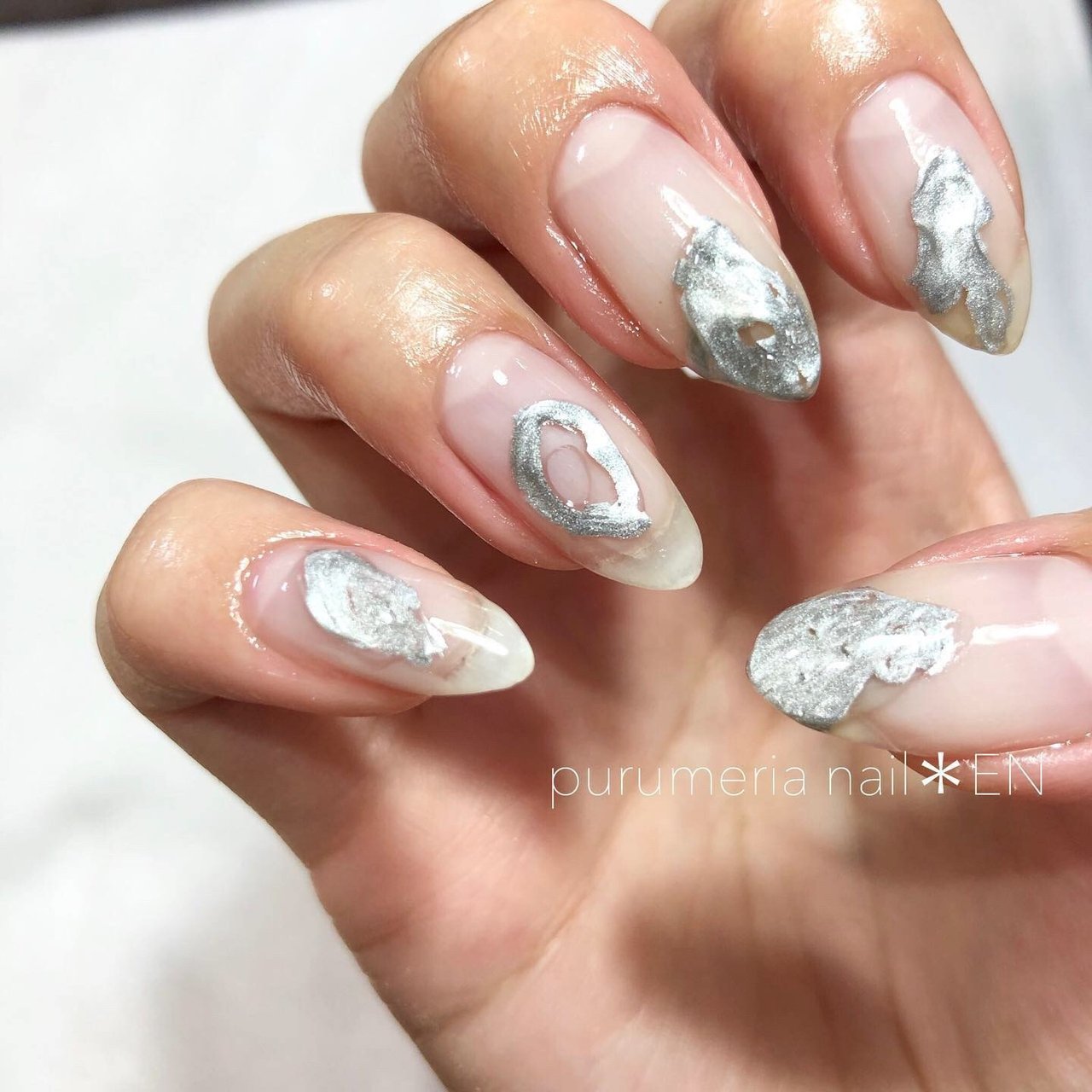 ハンド 3d ニュアンス シルバー メタリック Purumeria Nail Enのネイルデザイン No ネイルブック