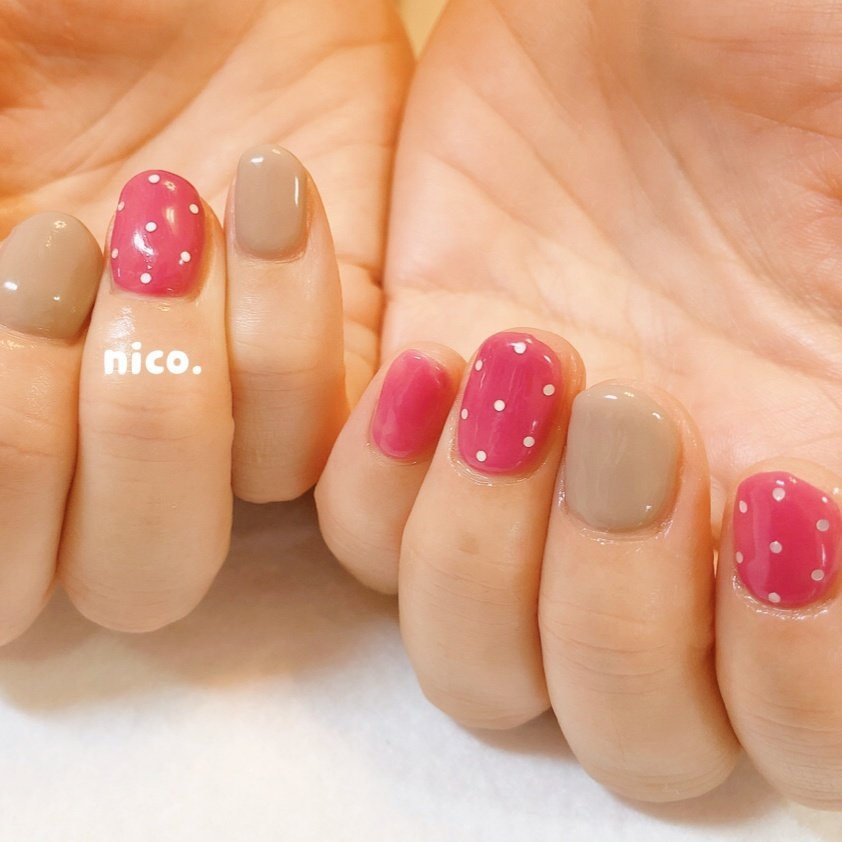 ハンド ベージュ ピンク Nailsalon Nico のネイルデザイン No ネイルブック