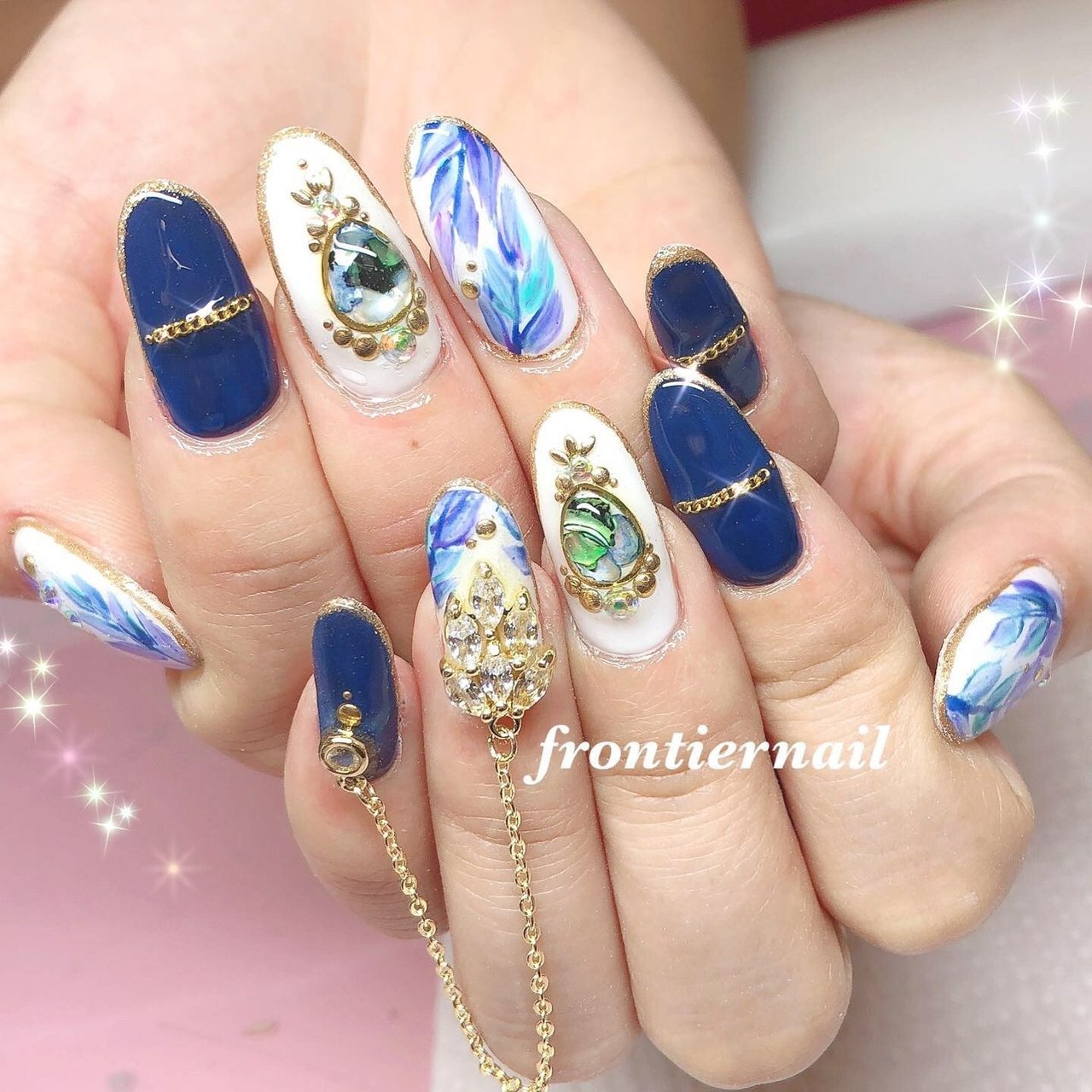 夏 オールシーズン ハンド ビジュー シェル Frontiernail 渋谷美香のネイルデザイン No ネイルブック