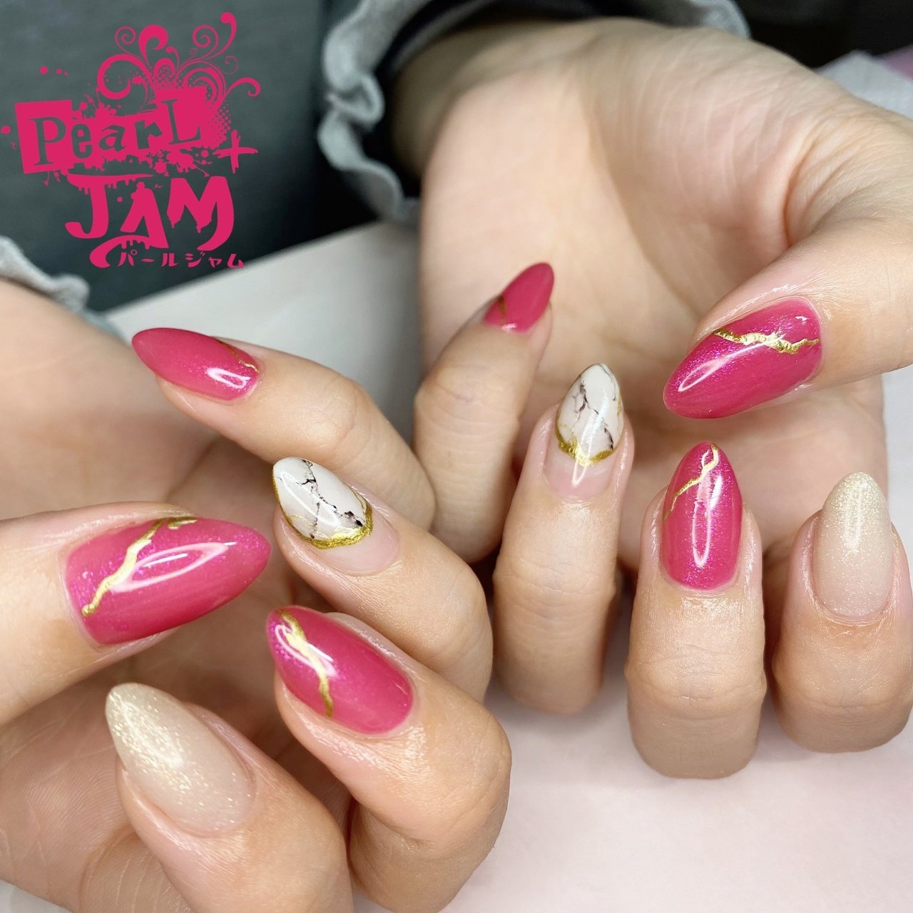 夏 オールシーズン ハンド ラメ 大理石 Pearl Jamのネイルデザイン No ネイルブック