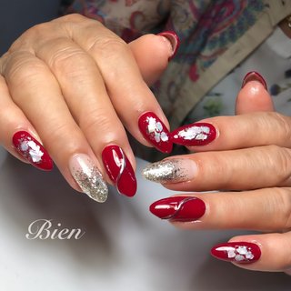 #赤ネイル#レッドネイル#シェルネイル#ラメネイル#ラメグラデーション#ミラーライン#サンプルカラーチェンジ#うるつやネイル#つやつやネイル#70代のお客様#大人ネイル #オールシーズン #バレンタイン #クリスマス #パーティー #ハンド #グラデーション #ホログラム #ラメ #シェル #ミラー #ロング #レッド #シルバー #メタリック #ジェルネイル #お客様 #広島ネイルサロンBien エミ #ネイルブック