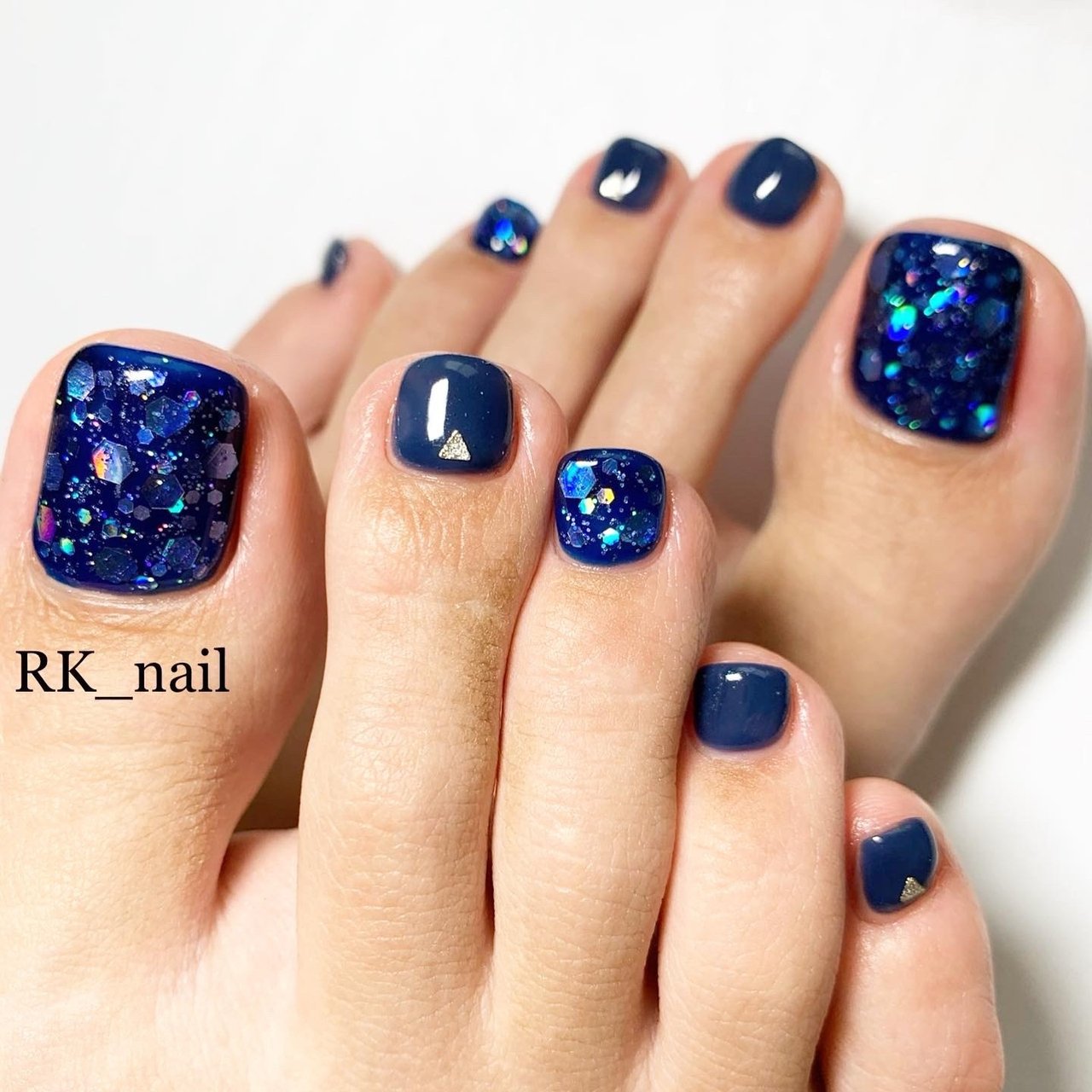 夏 フット ホログラム ラメ ワンカラー Rk Nail ｱｰﾙｹｲﾈｲﾙ のネイルデザイン No ネイルブック