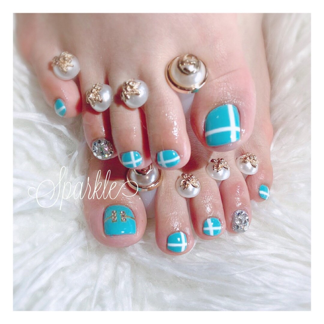 夏 オールシーズン 旅行 女子会 フット 銀座ゆめかわガーリーネイルeriのネイルデザイン No ネイルブック