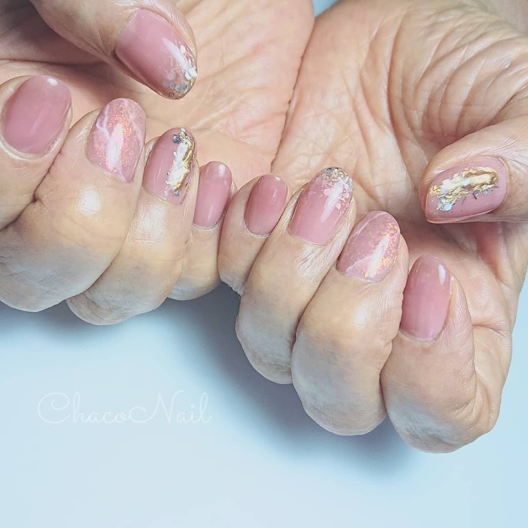 オールシーズン ハンド ニュアンス ピンク ジェル Chaco Nailのネイルデザイン No 5465100 ネイルブック