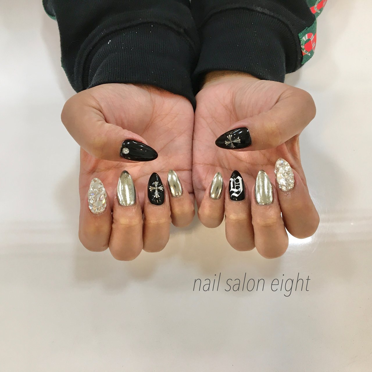 オールシーズン ハンド ラメ ワンカラー ビジュー Nail Salon Eightのネイルデザイン No ネイルブック